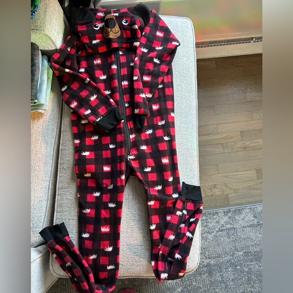 Kids Christmas sleeper pajamas, XL
